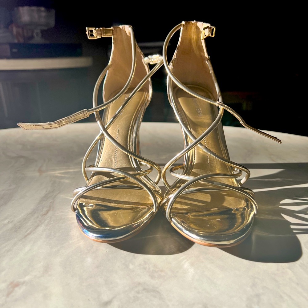 Champagne Gianni Bini Heels size 8.5